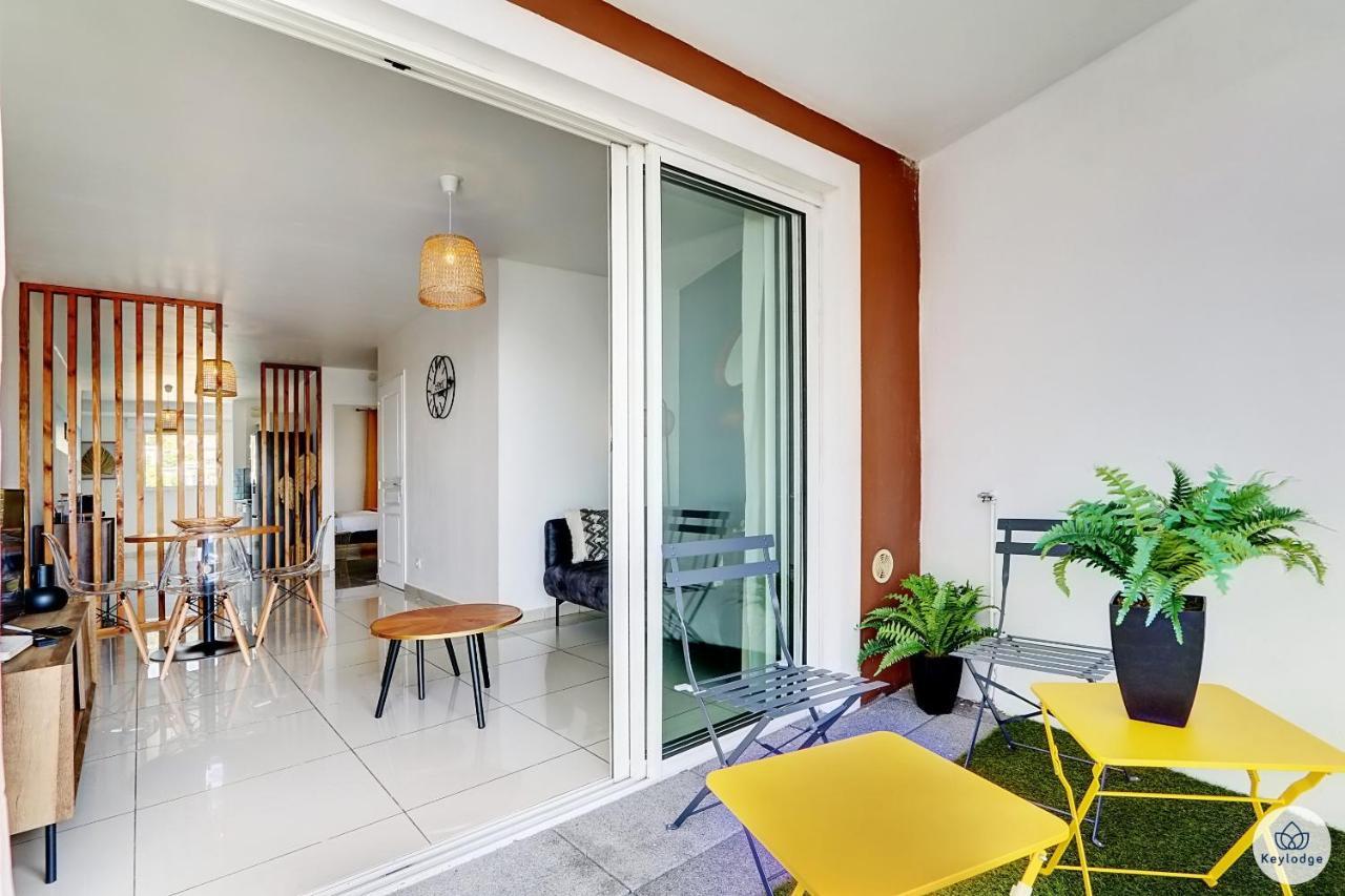T2 - Iris, Classe 2 Etoiles - Balcon - Proche Centre De Сен-Дени Экстерьер фото